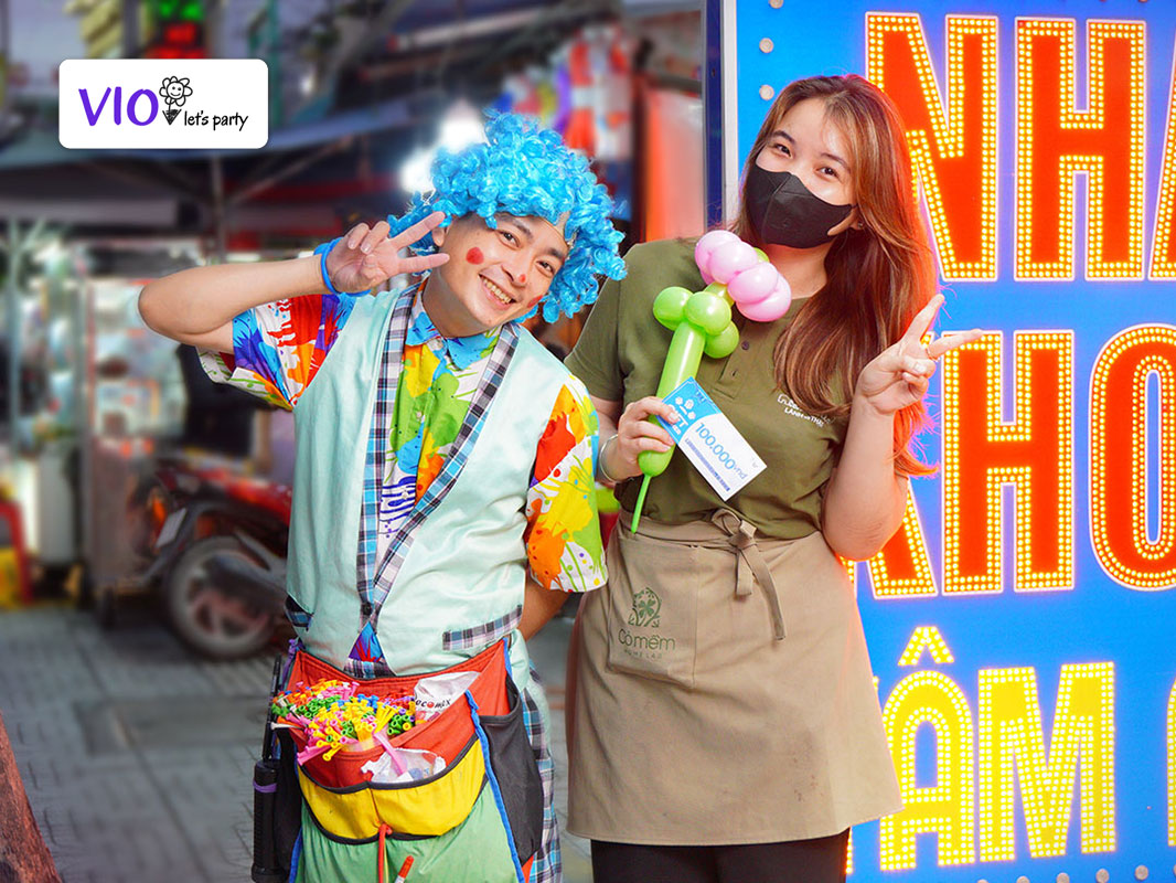 Chú hề bong bóng VioParty tại tiệc sinh nhật